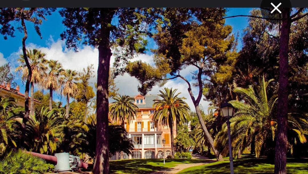 Marine Sea View Apartment Sanremo Bagian luar foto