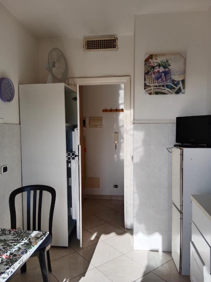 Marine Sea View Apartment Sanremo Bagian luar foto