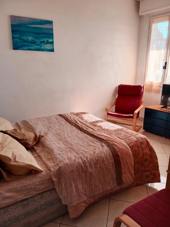 Marine Sea View Apartment Sanremo Bagian luar foto